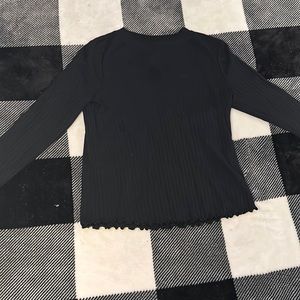 Black long sleeve shirt (see description)